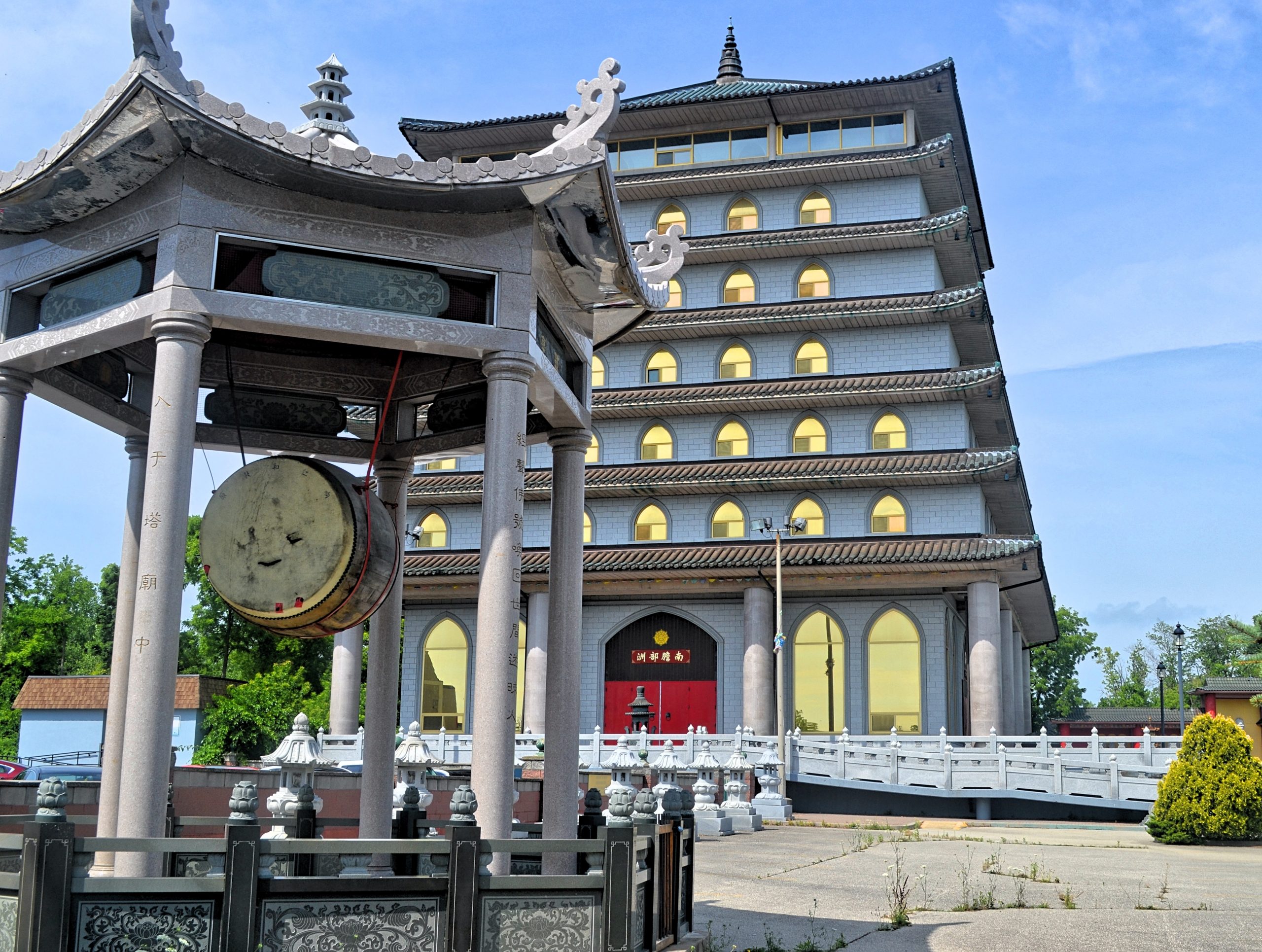 Cham Shan Buddhist temple